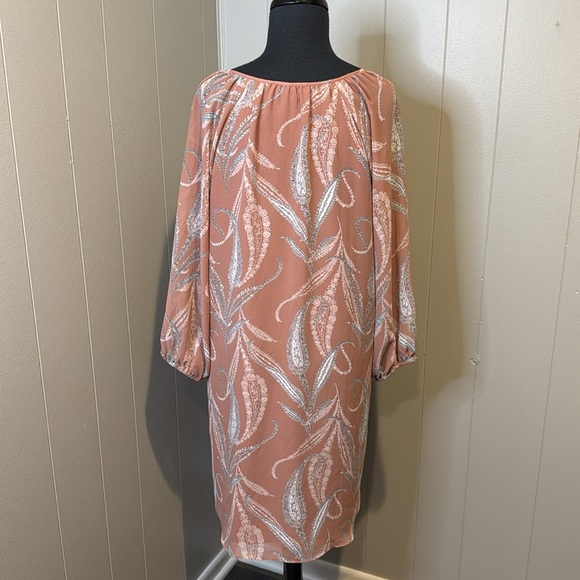 LOFT OUTLET Women’s Medium PAISLEY V NECK PLEAT FRONT BOHO SHIFT MINI DRESS - Picture 7 of 10